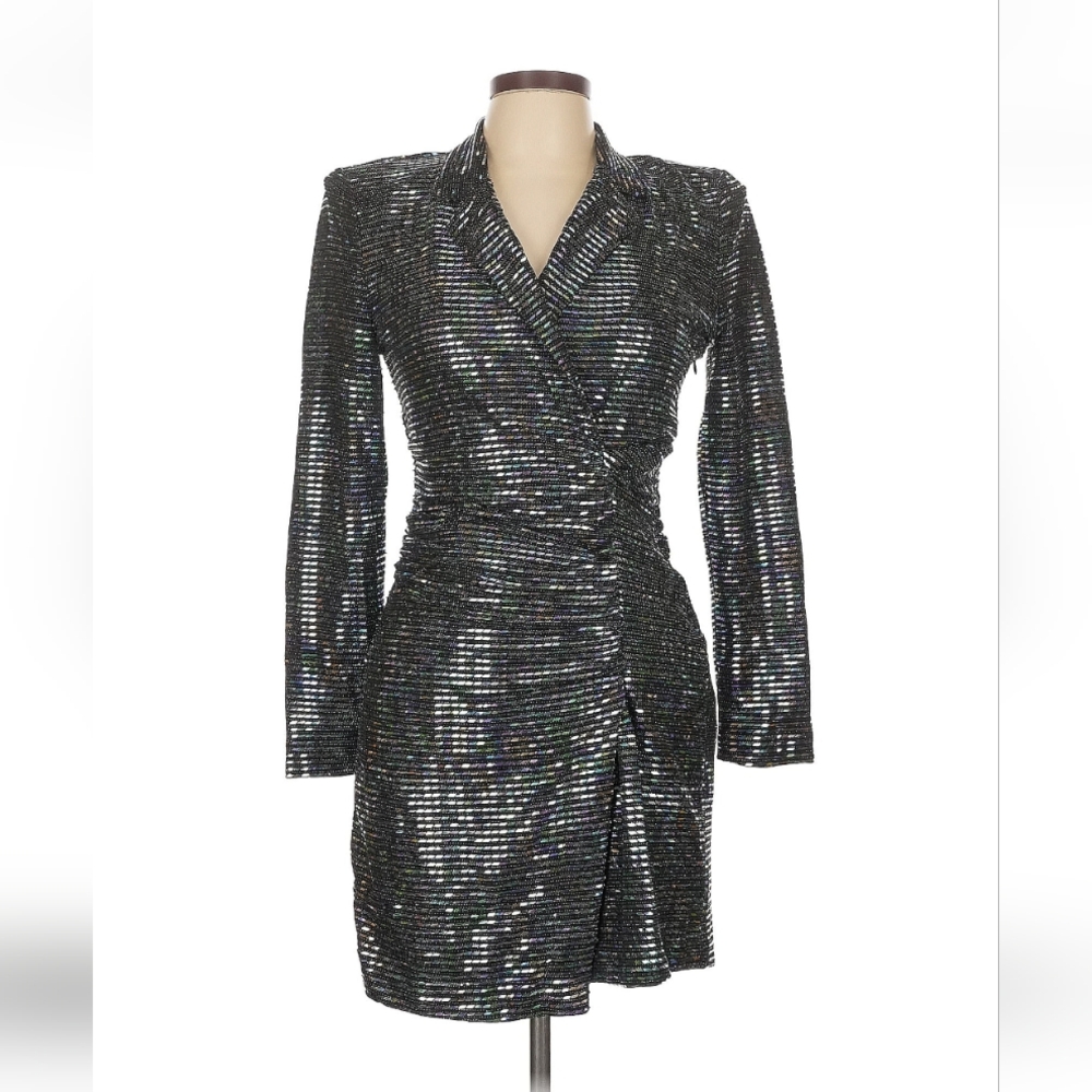 Chic Black Long Sleeve Dress with Elegant Sequin Detailing